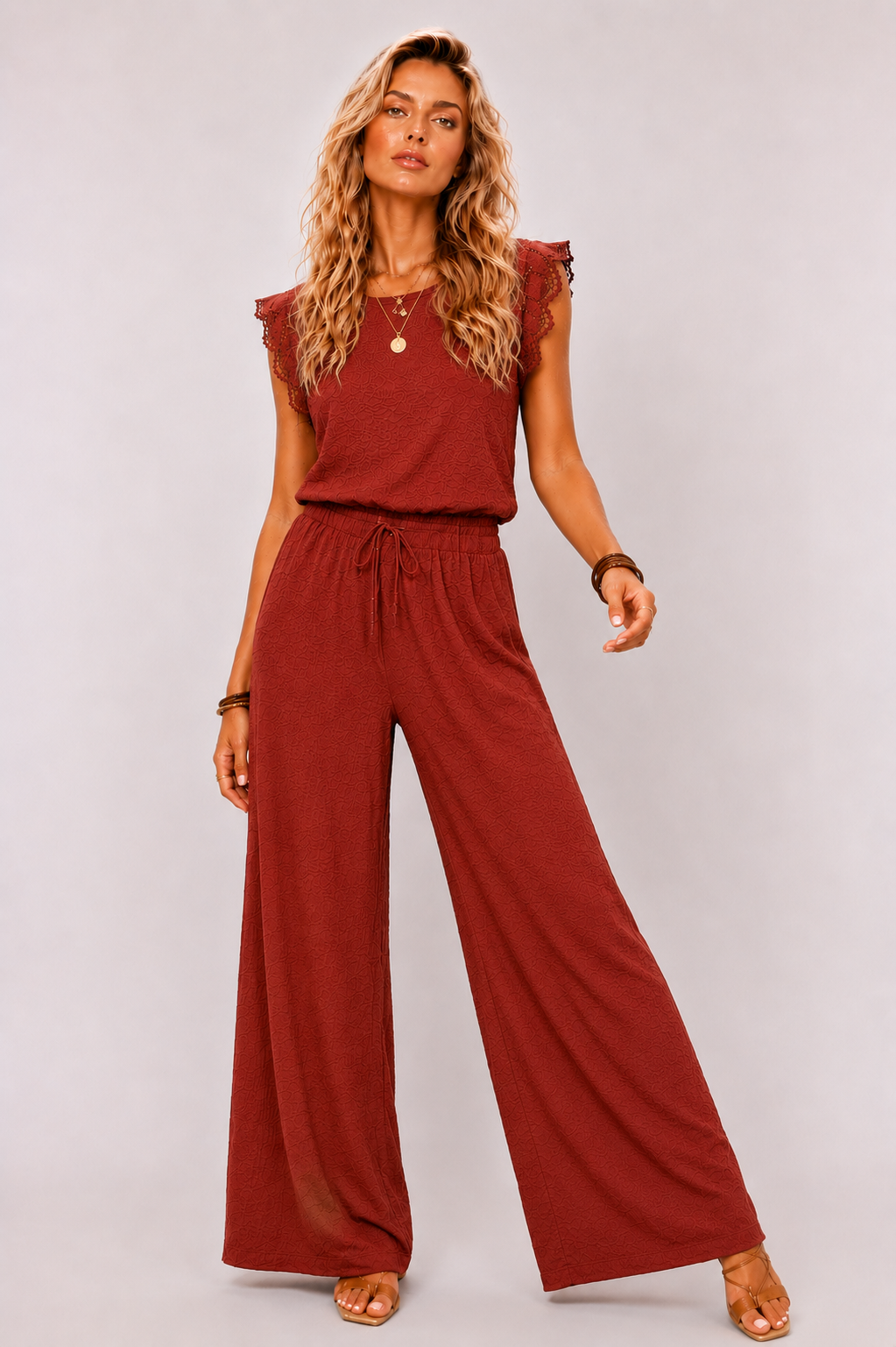 Women's Sleeveless Lace 2-Piece Set – Top & Pants